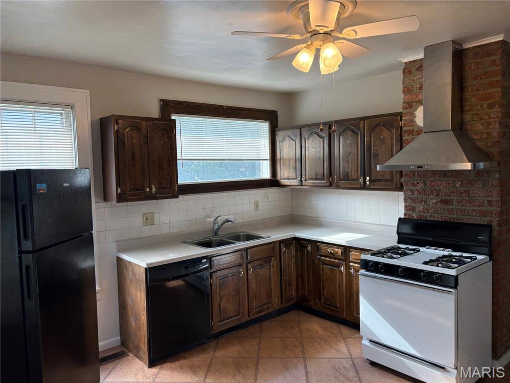 Brentwood, Missouri 63144, United States, 2 Bedrooms Bedrooms, ,1 BathroomBathrooms,Residential,Active,175873