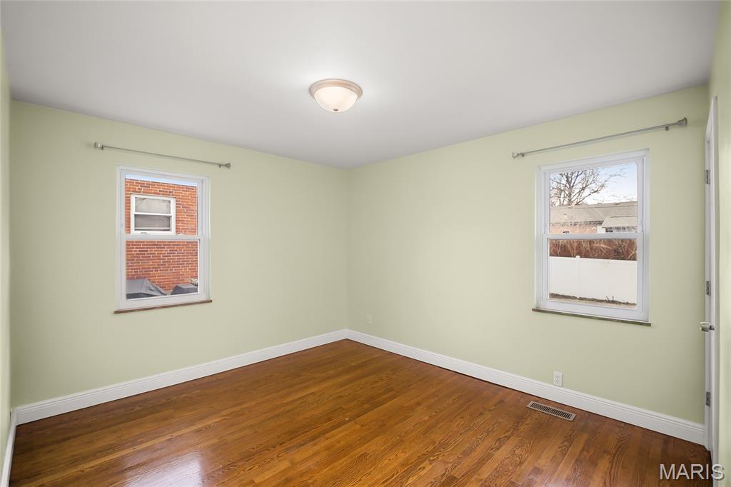 Larchmont - Residential