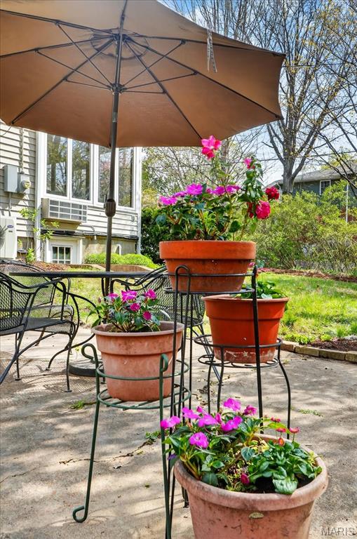 Tuxedo Park - Residential