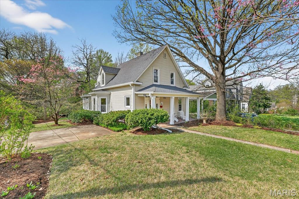 Tuxedo Park - Residential