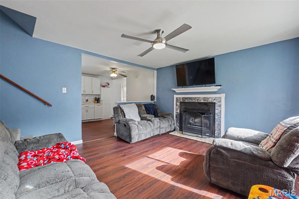 2221 Country Wood Drive