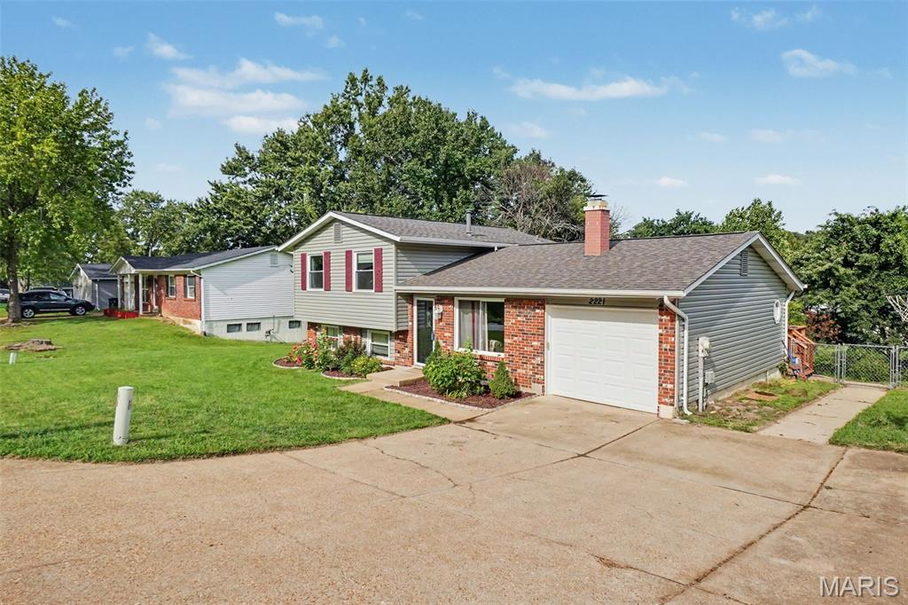 2221 Country Wood Drive