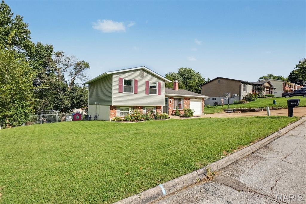 2221 Country Wood Drive