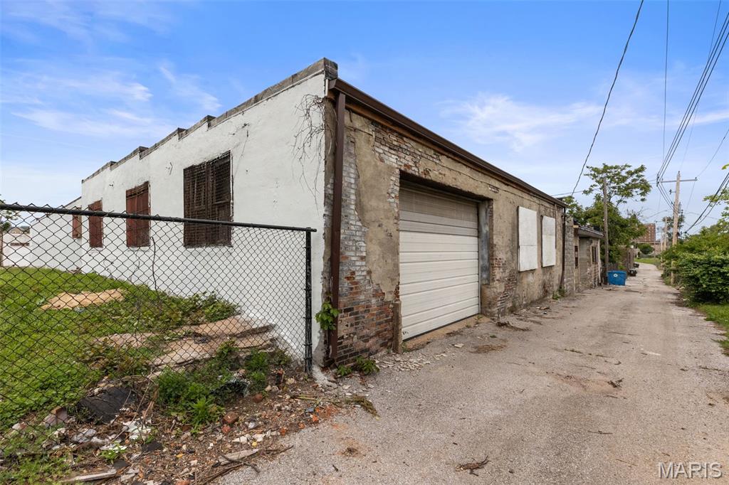 Olive St Grove Add - Commercial Sale