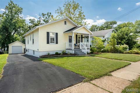 Photo of 8834 Pine Avenue, Brentwood, MO 63144 (MLS # 26052741)