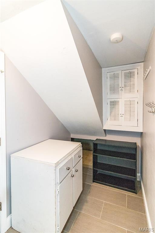 Huntleigh South 3 - Residential Lease