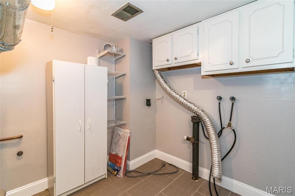 Huntleigh South 3 - Residential Lease
