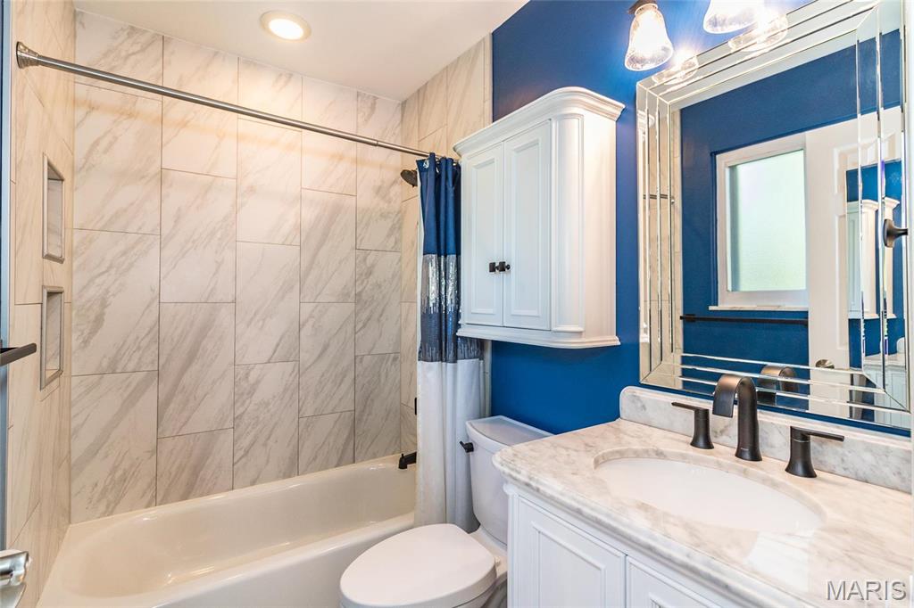 Huntleigh South 3 - Residential Lease