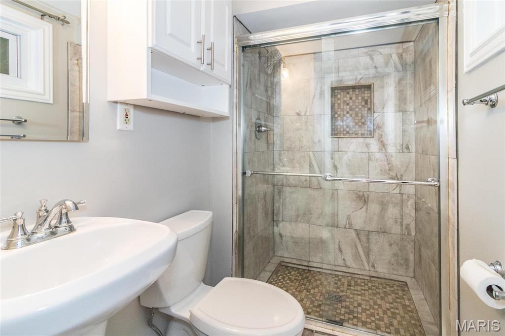 Huntleigh South 3 - Residential Lease