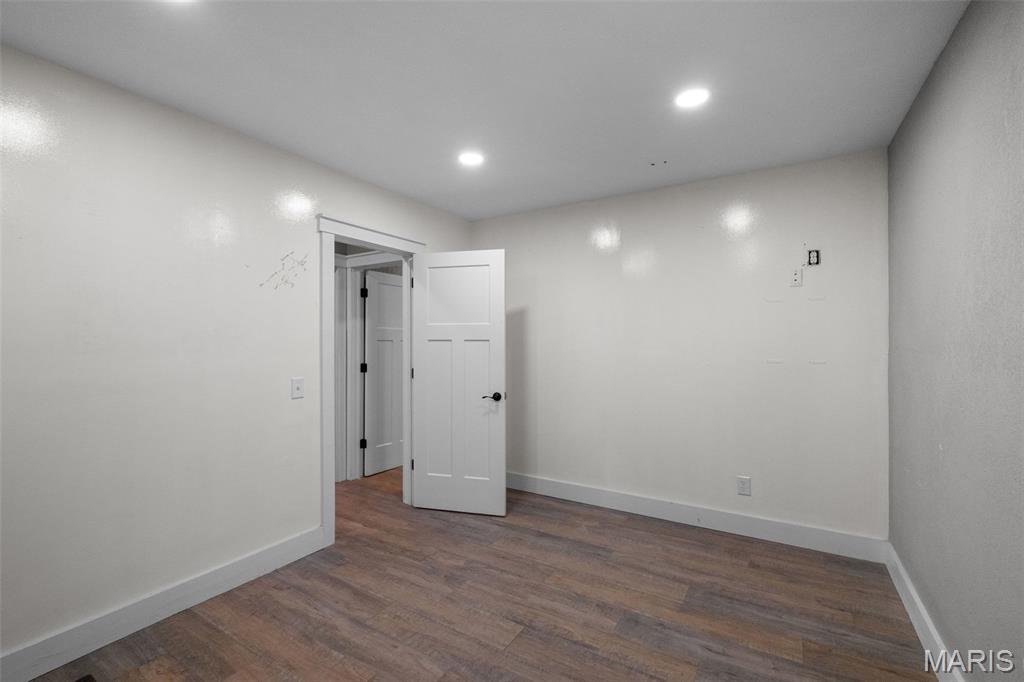 Baileys 02 - Commercial Lease