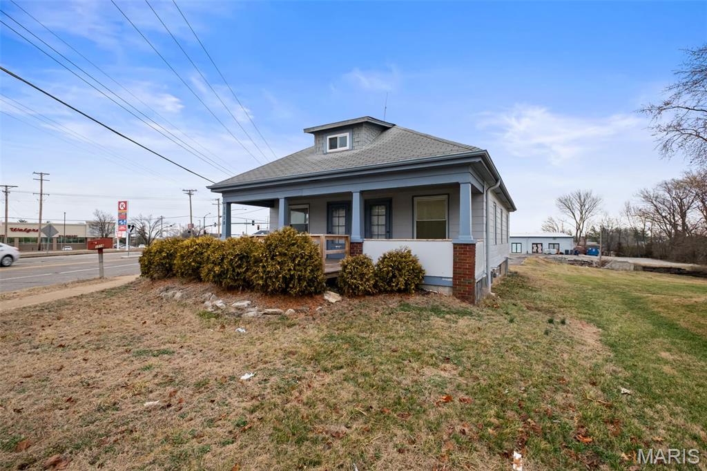 Baileys 02 - Commercial Lease