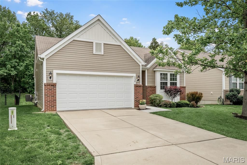 Photo of 538 Country Chase Drive, Lake Saint Louis, MO 63367 (MLS # 26024263)