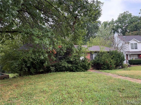 Photo of 1878 Clemens Court, Barnhart, MO 63012 (MLS # 26060914)