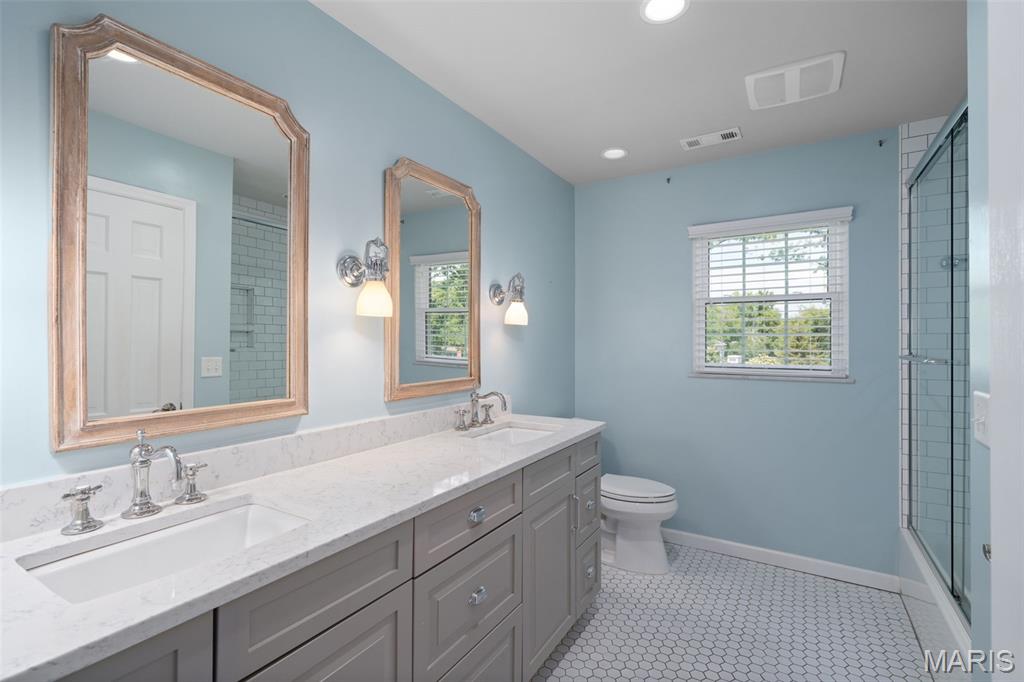 Berkley Manor 6 - Residential