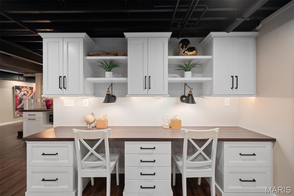 Berkley Manor 6 - Residential