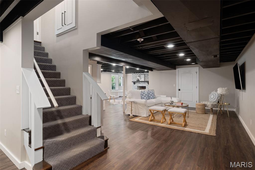 Berkley Manor 6 - Residential