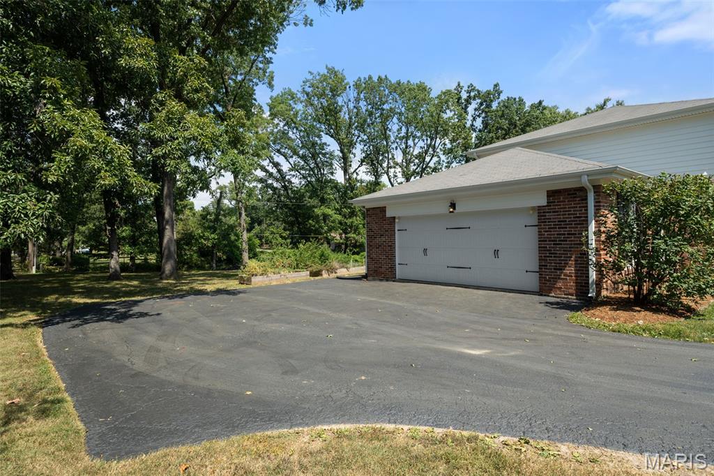 Berkley Manor 6 - Residential