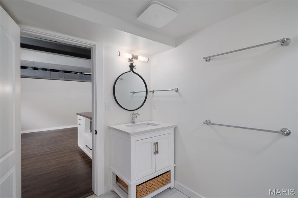 Berkley Manor 6 - Residential