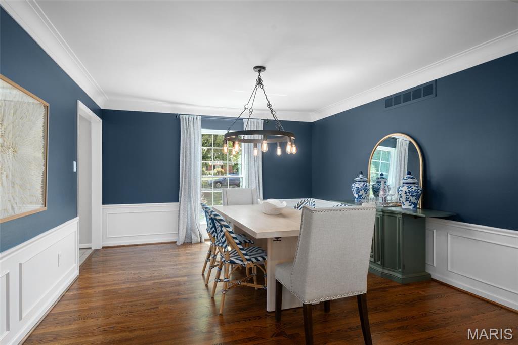 Berkley Manor 6 - Residential