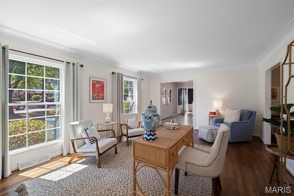 Berkley Manor 6 - Residential