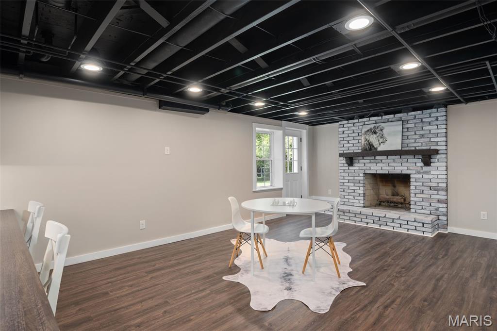 Berkley Manor 6 - Residential