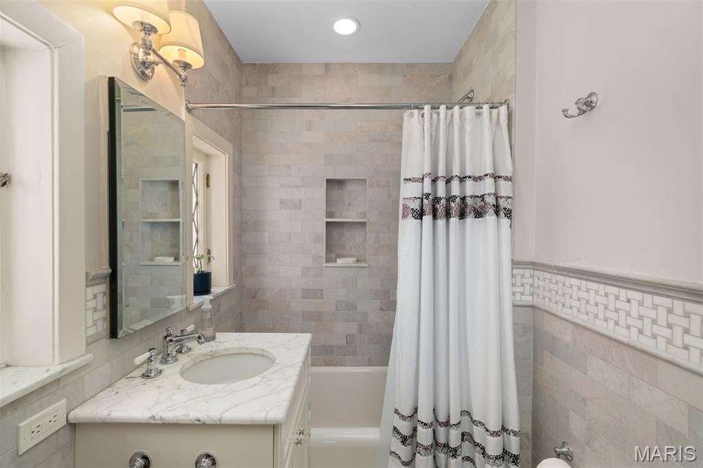 University Hills - Residential