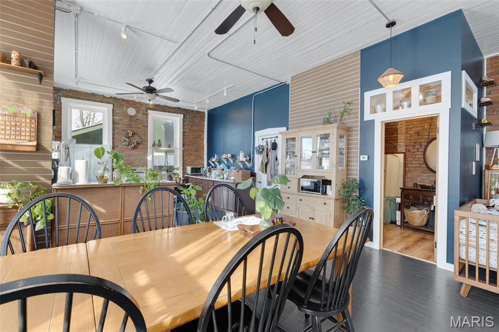 Town/Kimmswick - Commercial Sale