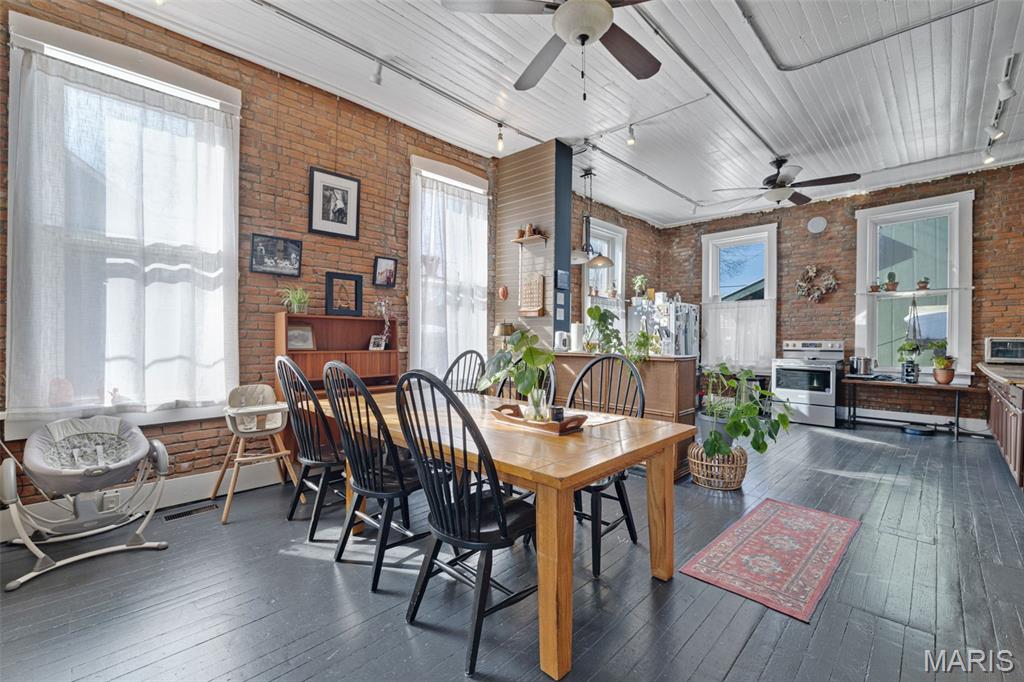 Town/Kimmswick - Commercial Sale