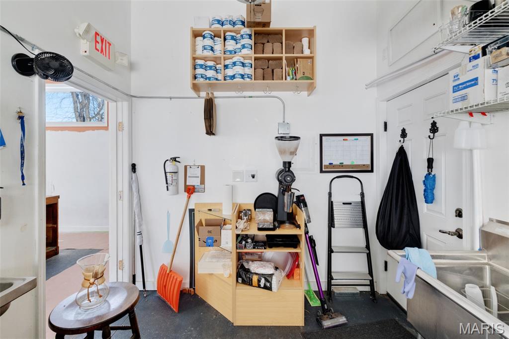 Town/Kimmswick - Commercial Sale