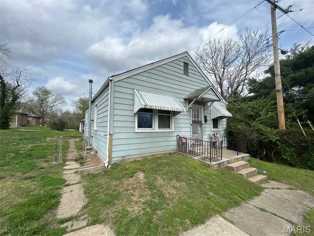 Photo of 5637 Jennings Station Road, St Louis, MO 63136 (MLS # 26019802)