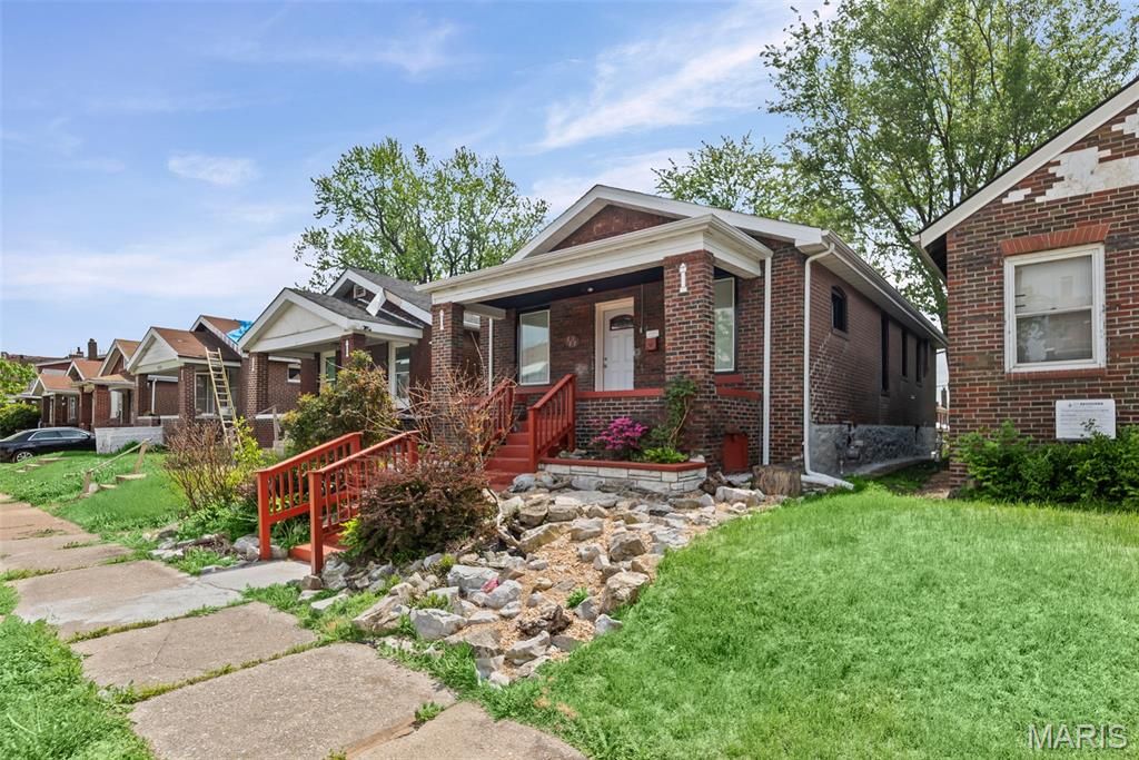 Photo of 4834 Margaretta Avenue, St Louis, MO 63115 (MLS # 26024714)