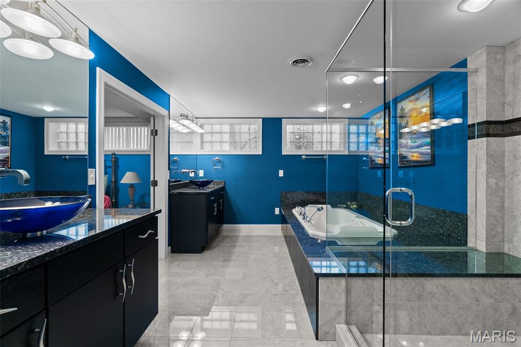 Village On Conway Two The - Residential