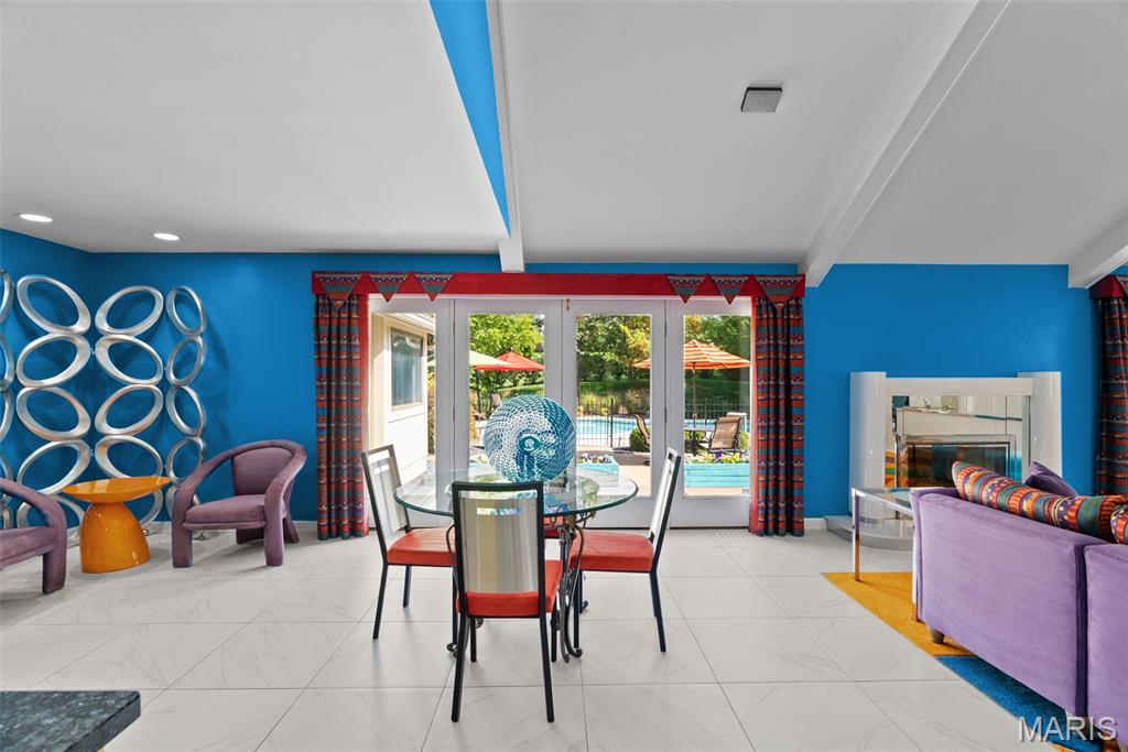 Village On Conway Two The - Residential