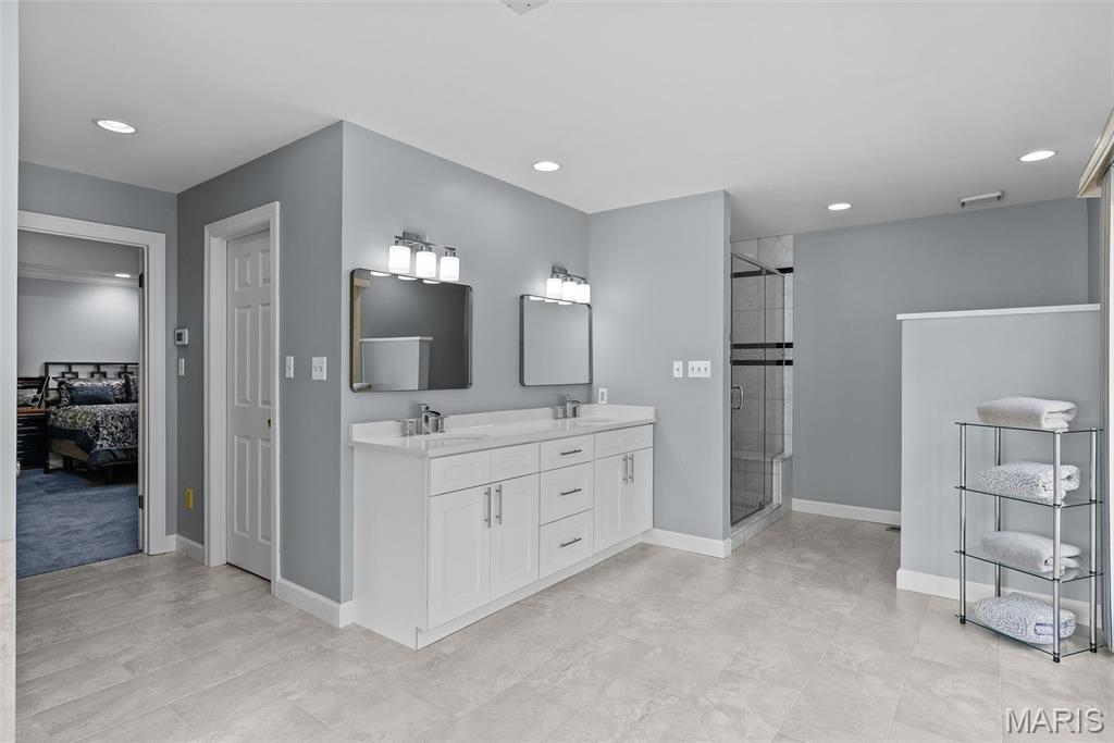 Village On Conway Two The - Residential