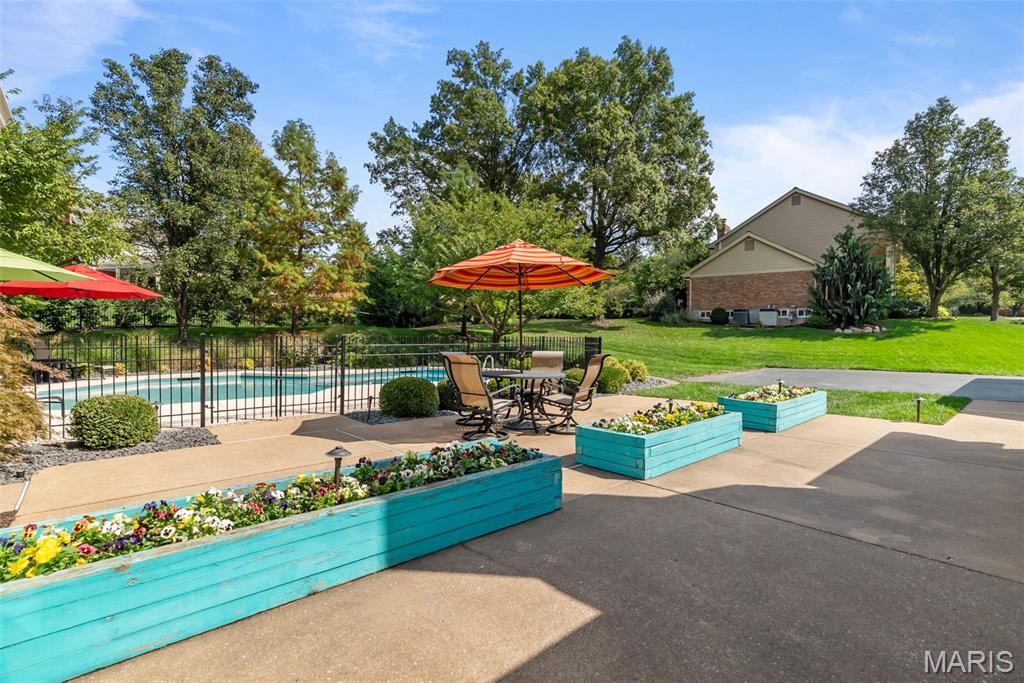 Village On Conway Two The - Residential