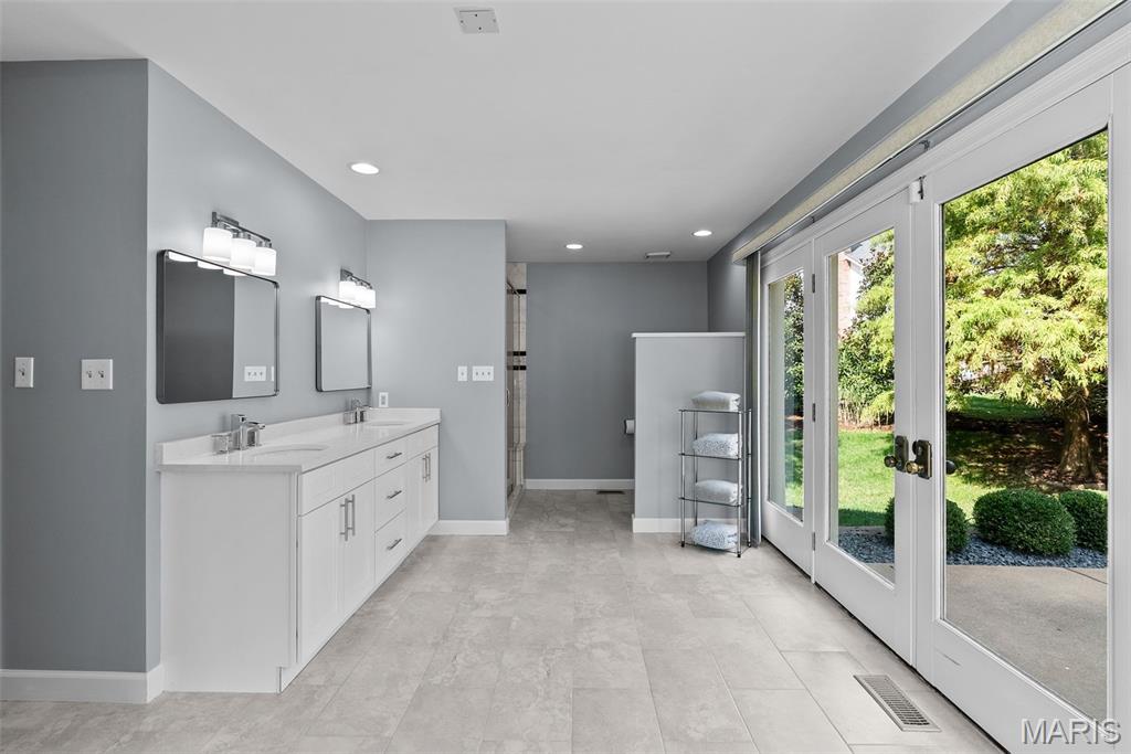 Village On Conway Two The - Residential