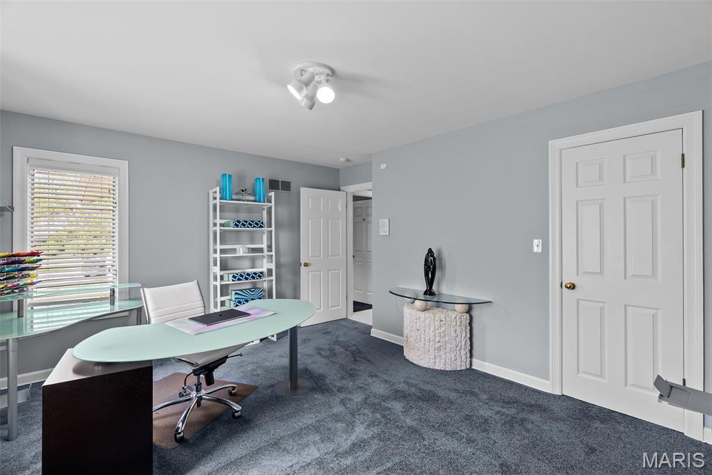 Village On Conway Two The - Residential