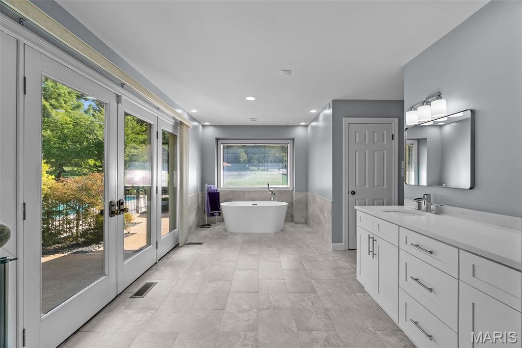 Village On Conway Two The - Residential