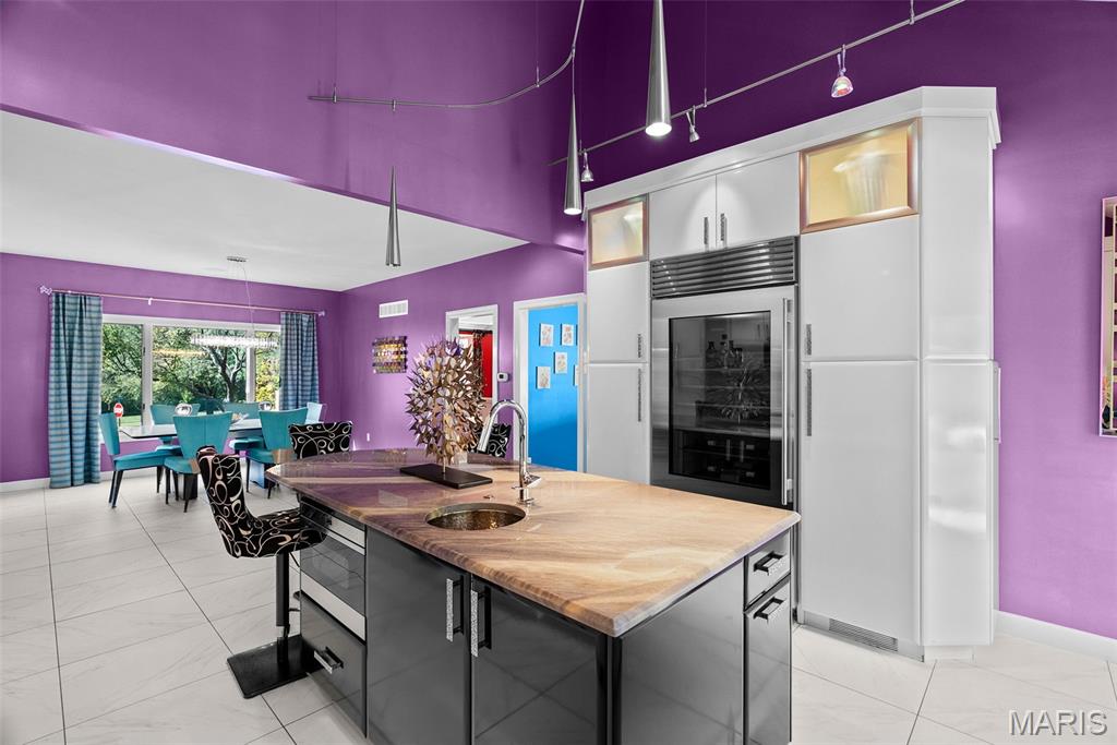 Village On Conway Two The - Residential