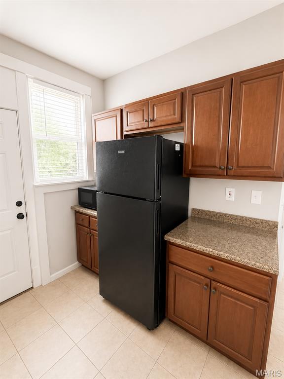 6709 Crest Avenue - Photo 3