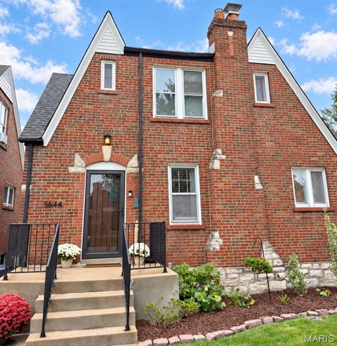 Photo of 5644 Eichelberger Street, St Louis, MO 63109 (MLS # 26060679)
