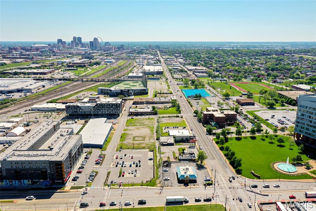 Market Street & Choutcau Ave - Commercial Sale