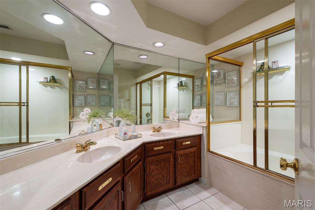 Wexford Condos Ph 02 - Residential