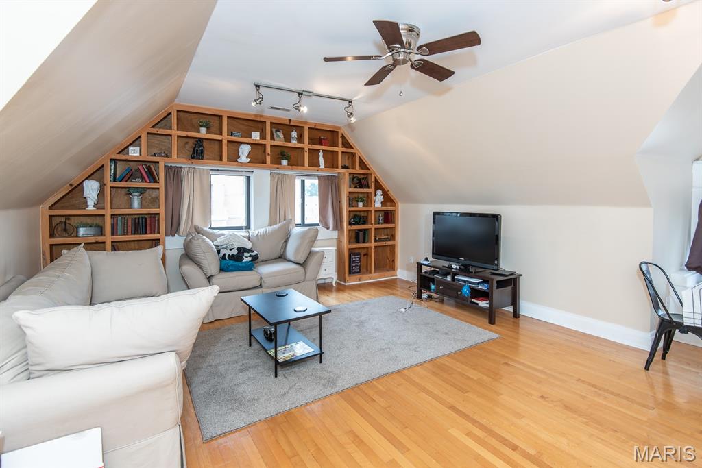 Roch Condo - Residential