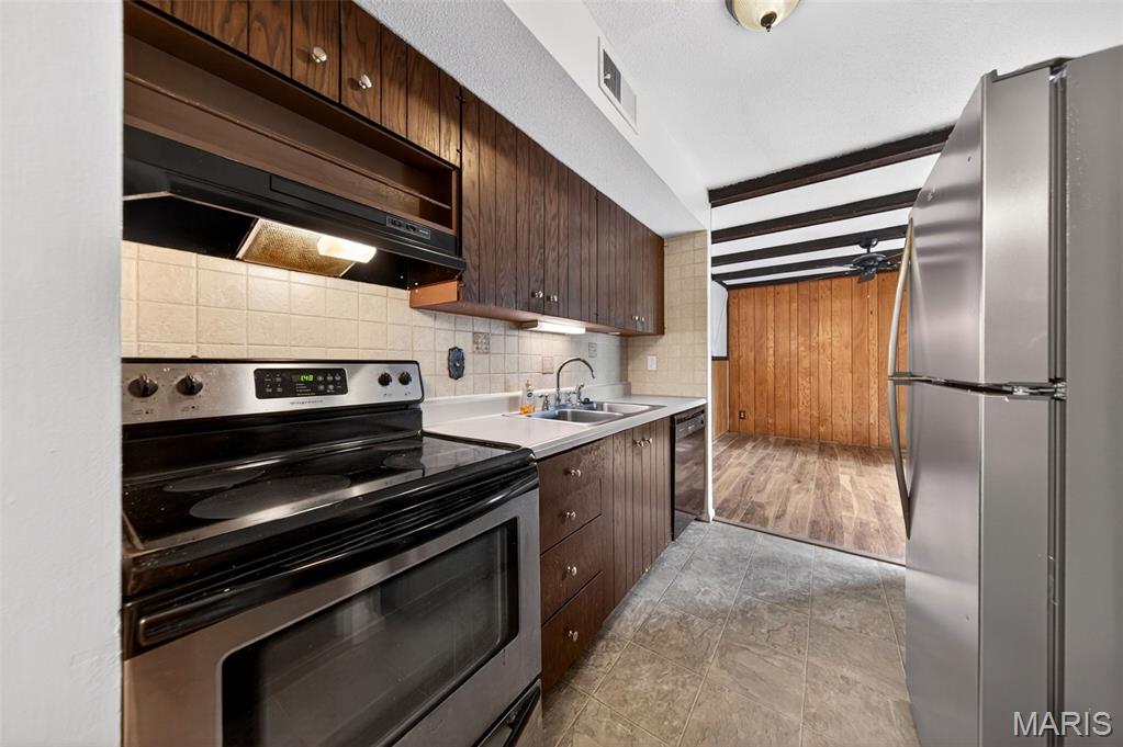 Sugartree 7 - Residential