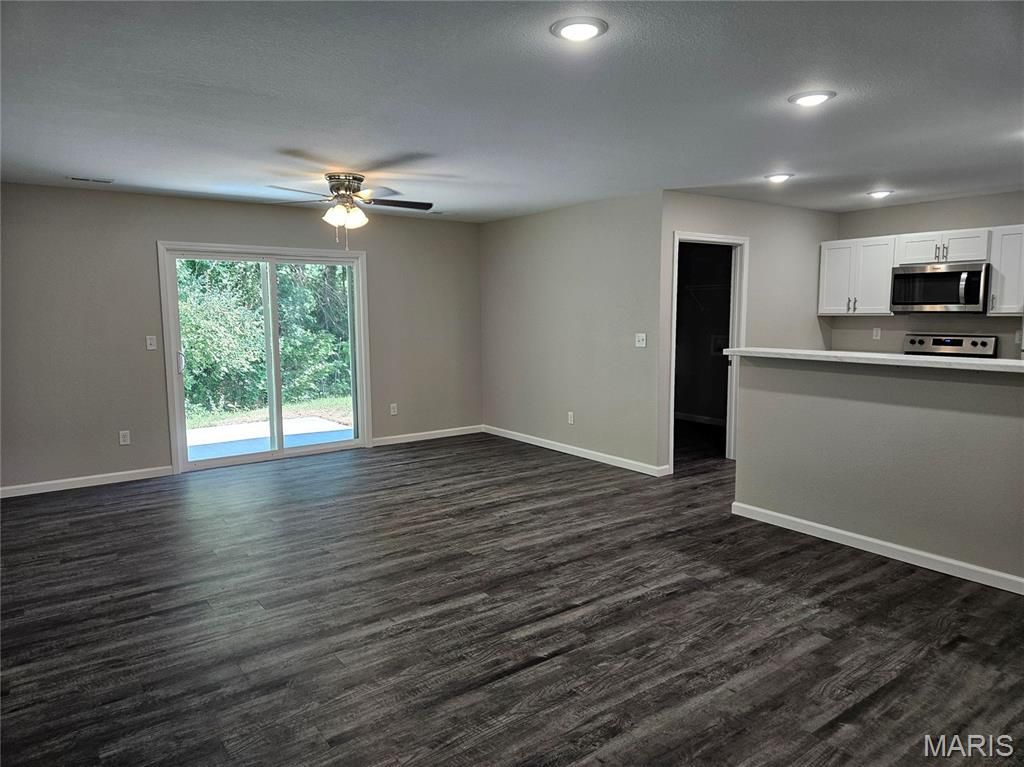 Photo of 403 Daniel Court, New Haven, MO 63068 (MLS # 26026490)