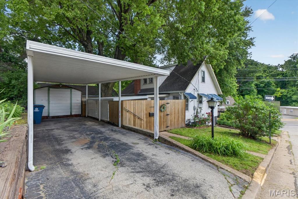 City/St Charles - Residential