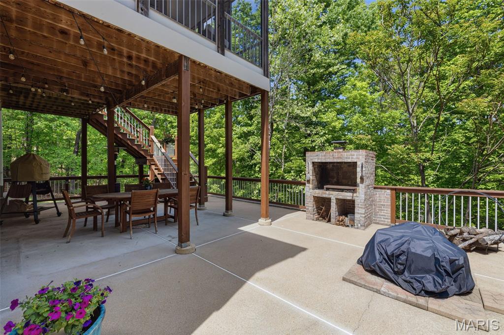 Thunder Mountain One - Residential