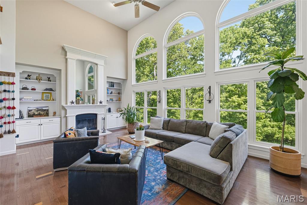 Thunder Mountain One - Residential