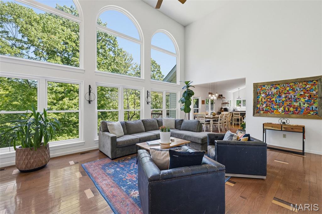 Thunder Mountain One - Residential